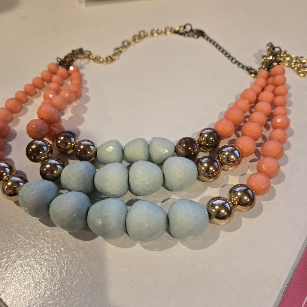 Statement necklace